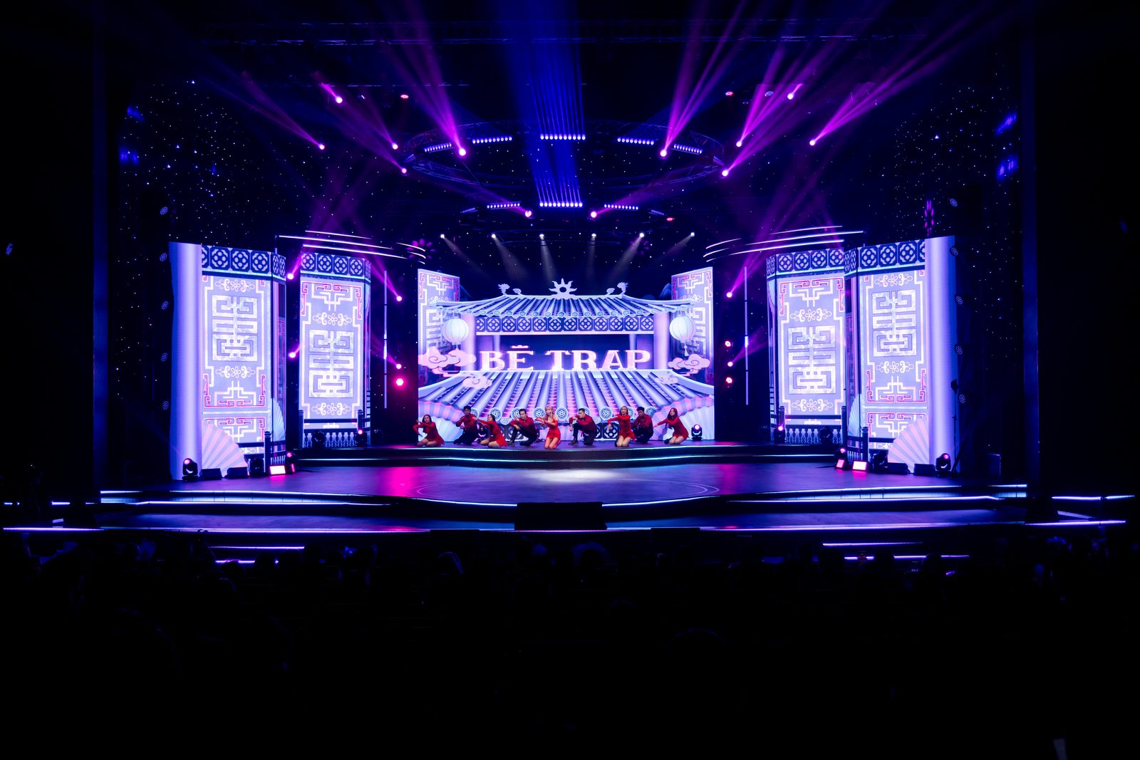 Bùng nổ với "Bể Trap" — tiết mục opening đêm gala