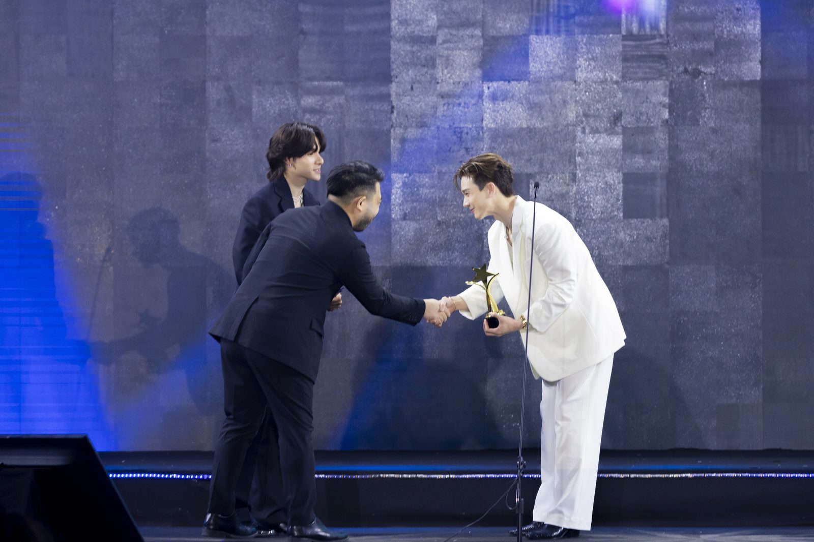Winner Nam DV Chính